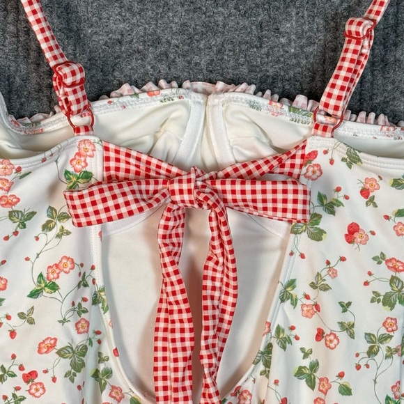 PacSun Swim One Piece Swimsuit, Women’s Size M White Red Floral Gingham Tie Back - Picture 5 of 6